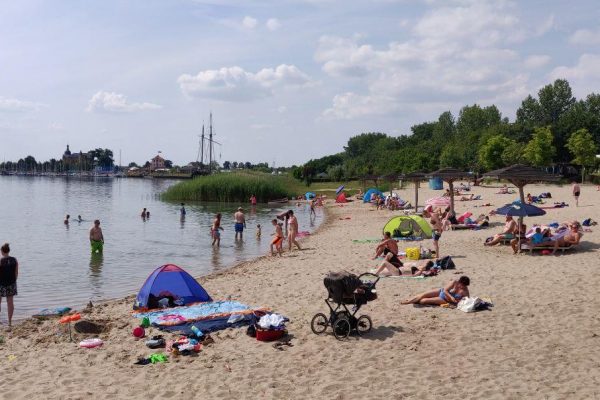 Goitzsche Strand Pegelturm Halbtotale