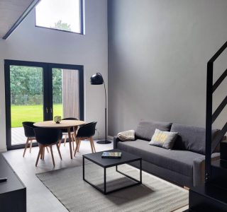 Wohnzimmer IV Ferienhaus Goitszchesee Schlossterrassen